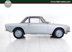 Image 2/15 de Lancia Fulvia 1.3 S (1971)