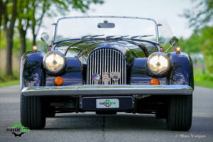 Image 2/54 of Morgan Plus 8 (1992)