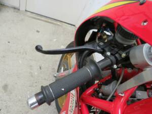 Afbeelding 13/43 van Ducati 600 TT2 (1982)