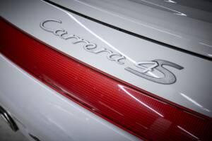 Bild 54/100 von Porsche 911 Carrera 4S (2004)
