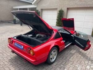 Image 22/48 of Ferrari 328 GTS (1989)