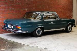 Immagine 4/79 di Mercedes-Benz 280 SE 3,5 (1970)