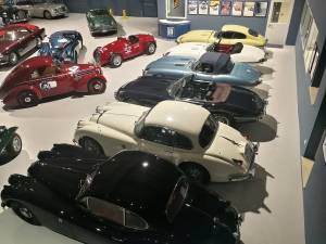 Image 25/64 of Jaguar XK 140 FHC (1956)