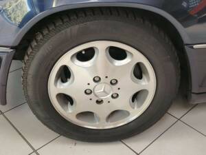 Afbeelding 14/40 van Mercedes-Benz E 200 (1996)