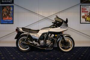 Bild 2/21 von Honda CB 900 F2 (1982)