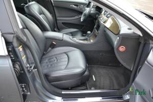 Bild 27/50 von Mercedes-Benz CLS 350 CGI (2008)
