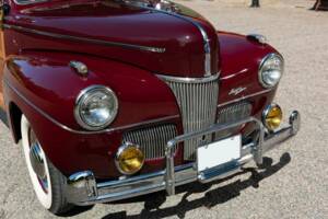 Bild 4/6 von Ford V8 Woody (1941)