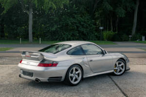 Image 16/51 of Porsche 911 GT2 (2001)
