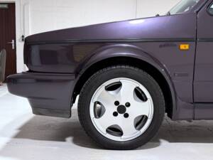 Image 8/22 of Volkswagen Golf Mk I Convertible 1.8 (1993)