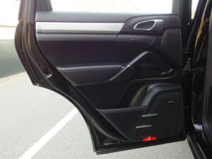 Imagen 57/97 de Porsche Cayenne Turbo (2011)