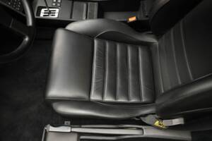Image 17/26 of Ferrari 348 TB (1991)