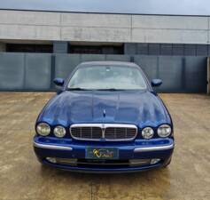 Bild 2/50 von Jaguar XJ 8 3.5 (2003)