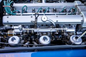 Image 49/62 of Aston Martin DB 6 (1967)