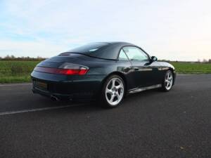 Bild 8/73 von Porsche 911 Carrera 4S (2004)