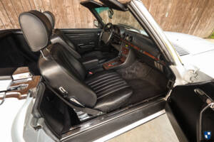 Image 42/85 of Mercedes-Benz 560 SL (1986)