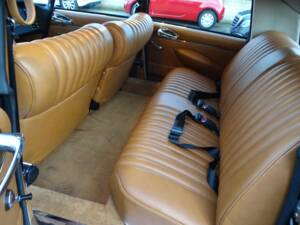 Bild 18/32 von Citroën DS 20 Pallas (1972)