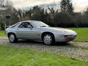 Imagen 7/33 de Porsche 928 S4 (1988)