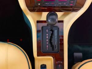 Bild 23/24 von Audi V8 4.2 (1993)