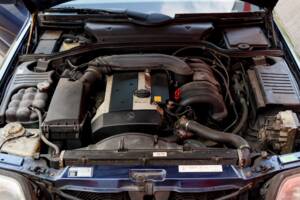 Image 23/44 de Mercedes-Benz SL 320 (1996)