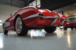 Image 40/50 of Chevrolet Corvette (1958)