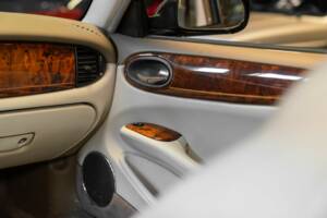 Bild 32/50 von Daimler Super V8 (1997)