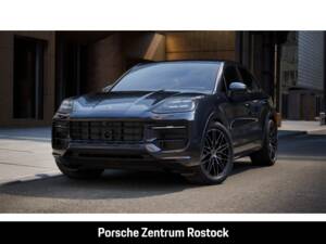Image 1/14 of Porsche Cayenne S E-Hybrid (2026)