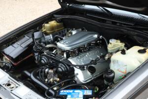 Image 22/50 of Alfa Romeo 75 3.0 V6 QV (1988)