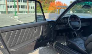 Bild 9/15 von Porsche 911 Carrera 3.2 (1985)