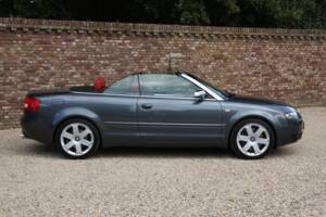Image 38/50 de Audi S4 (2004)
