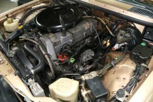 Bild 44/49 von Mercedes-Benz 250 lang (1985)