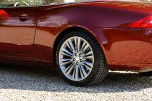 Image 35/50 of Jaguar XK (2011)