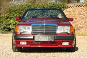 Immagine 49/50 di Mercedes-Benz 300 CE-24 3.4 AMG (1993)