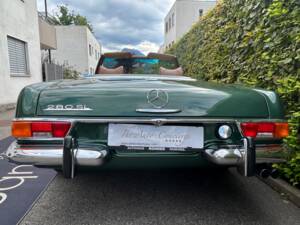 Imagen 8/37 de Mercedes-Benz 280 SL (1970)
