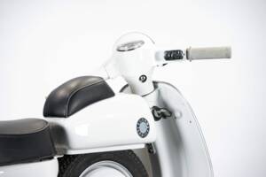 Image 11/49 of Piaggio Vespa 50 SS (1966)