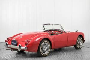 Imagen 2/50 de MG MGA 1600 (1961)