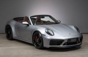 Image 3/31 de Porsche 911 Carrera 4 GTS (2024)