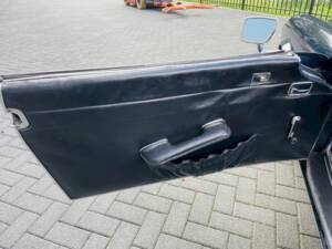 Image 18/38 of Mercedes-Benz 280 SL (1970)