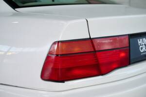 Immagine 18/50 di BMW 850i (1990)