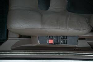 Image 35/50 de Volvo 780 Bertone 2.4 TD (1987)
