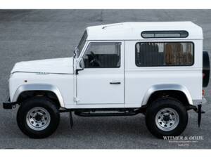 Image 9/22 of Land Rover Defender 90 (1996)