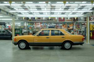Bild 4/50 von Mercedes-Benz 280 SE (1981)