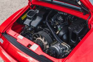Imagen 34/37 de Porsche 911 Carrera (1995)