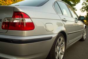 Afbeelding 47/58 van BMW 330i (2002)