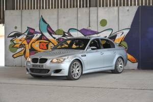 Image 7/18 of BMW M5 (2007)