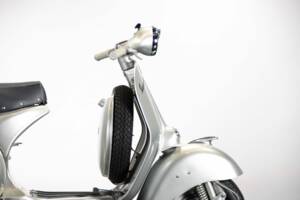 Bild 35/50 von Piaggio Vespa 150 GS (1958)
