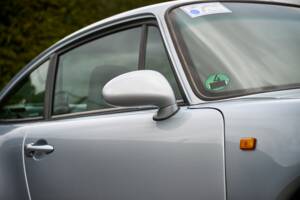 Bild 25/32 von Porsche 911 Carrera (1995)