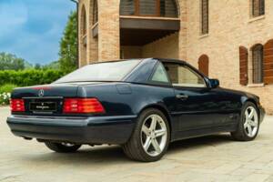 Image 15/50 de Mercedes-Benz SL 500 (1998)