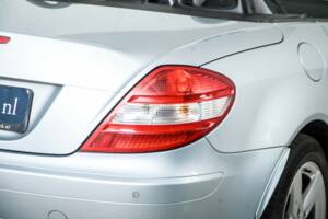 Immagine 30/50 di Mercedes-Benz SLK 200 Kompressor (2004)