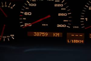 Image 33/43 of Porsche 928 GT (1991)