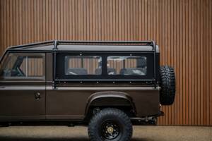 Image 12/38 of Land Rover 110 (1986)